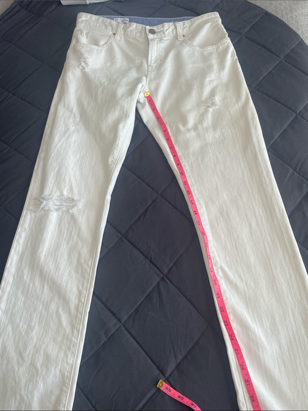GAP White Women’s Jeans with Distressed Knees